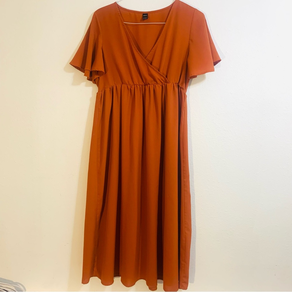 SHEIN Flutter Sleeve Elegant Orange MIDI Dress Size Medium.